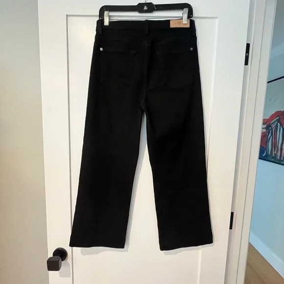 High-Rise Wide-Leg Jeans in Dark Gray - Picture 2 of 7